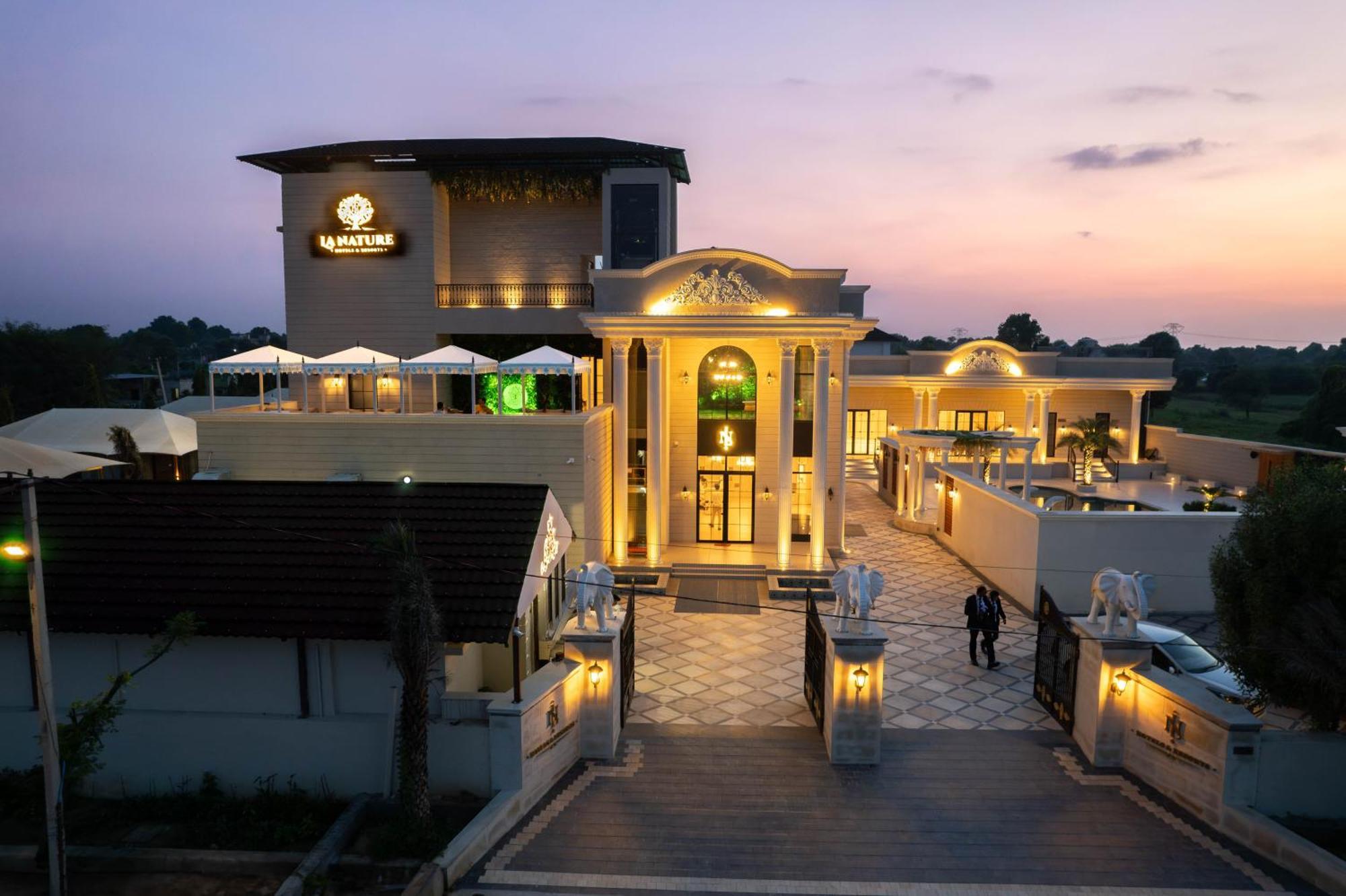 La Nature Hotels & Resorts Sikar Bagian luar foto