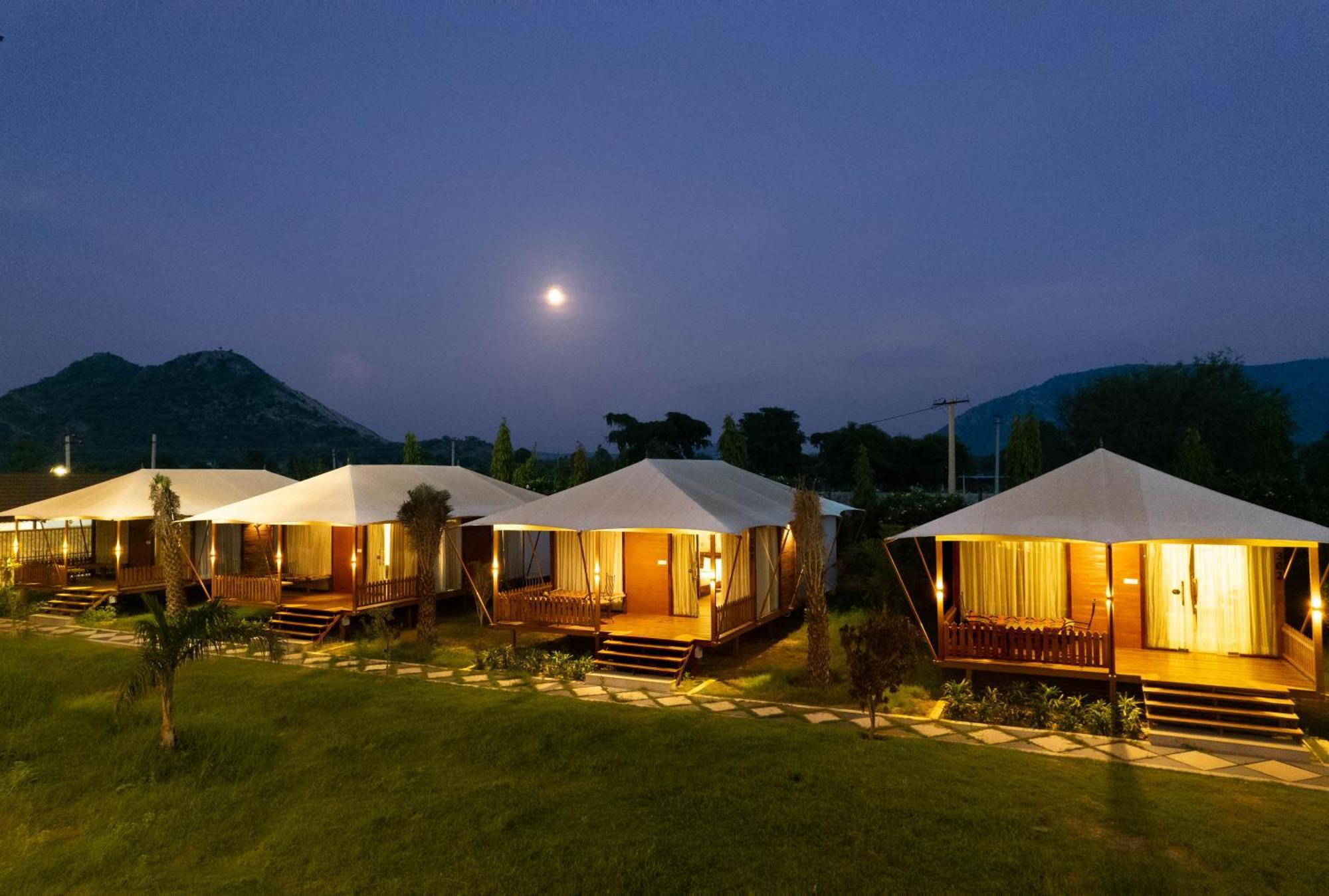 La Nature Hotels & Resorts Sikar Bagian luar foto
