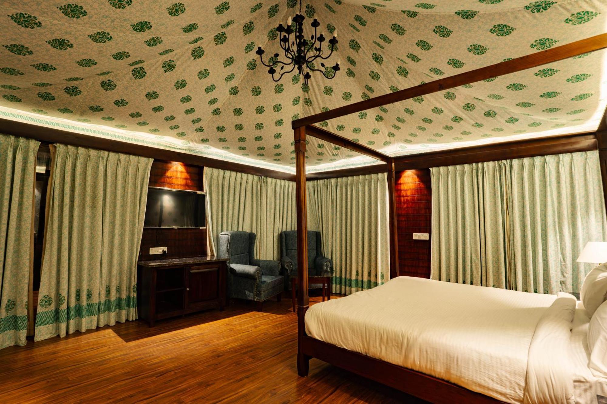 La Nature Hotels & Resorts Sikar Bagian luar foto